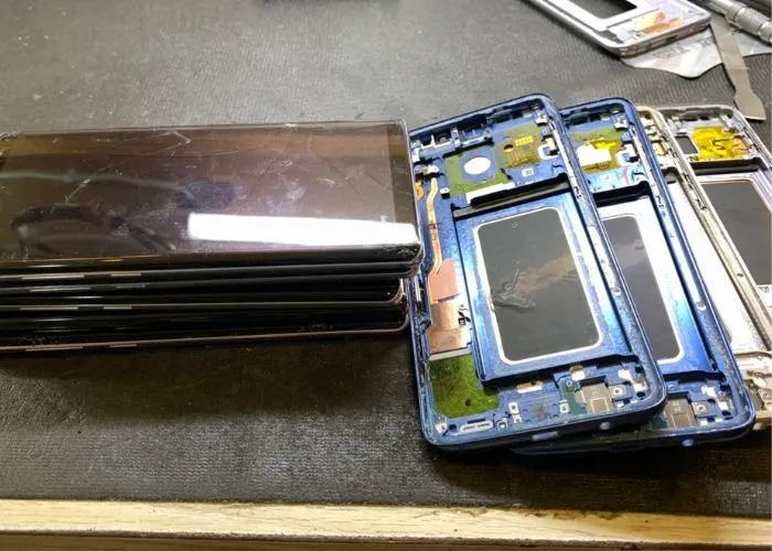 新竹Android手機維修專家店面環境，專業維修ROG Samsung OPPO小米等Android手機